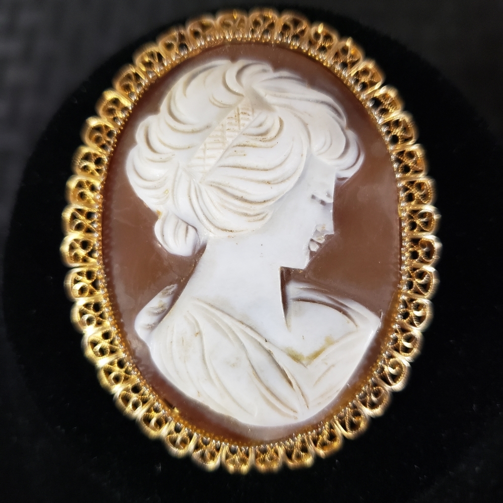 Vintage 800 Silver Vermeil Carved Shell Cameo Pendant Brooch Filigree Design Big